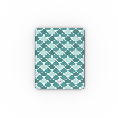 Coque iPad motif écailles vert, vue de face
