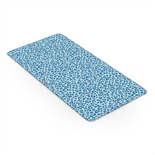 Sous-main de bureau motif léopard bleu, vue trois quarts