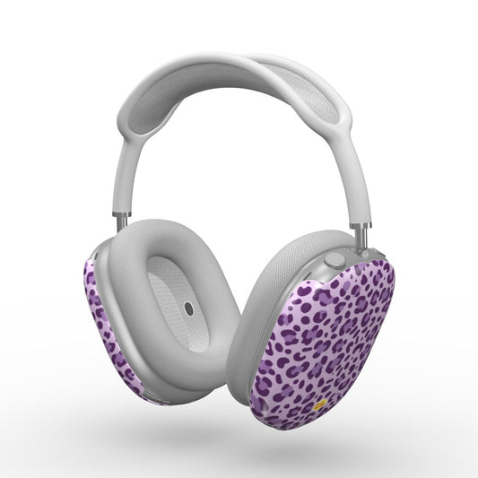 Coque AirPods Max motif léopard mauve, vue trois quarts