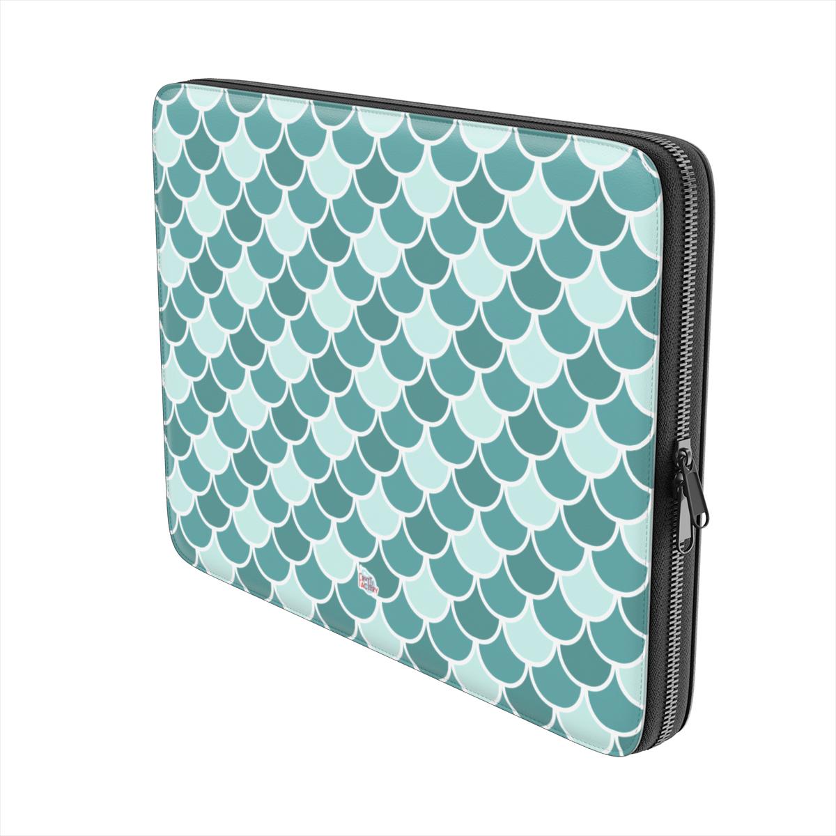 Housse ordinateur portable motif écailles vert, vue trois quarts